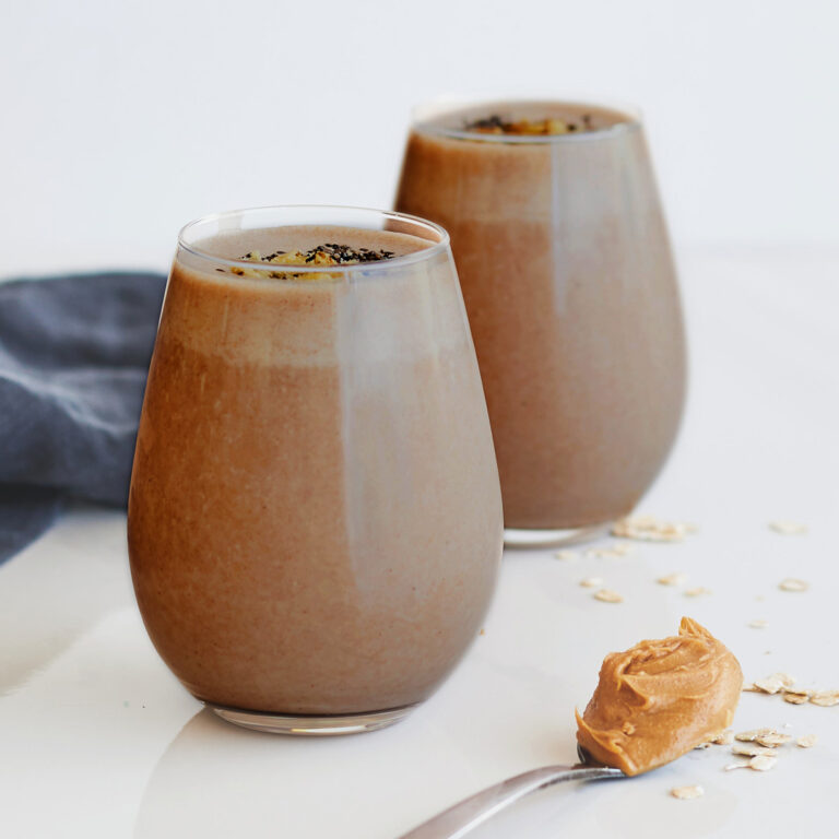 Rich Chocolate Peanut Butter Smoothie